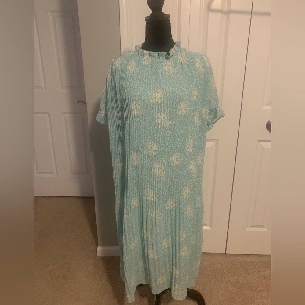 Pleated tie-waist dress